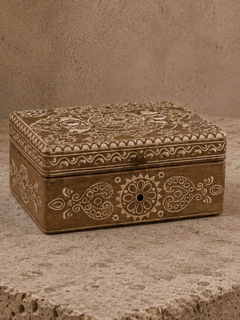 NWT Vintage Wooden Hand Carved Ornate Indian Keepsake Box